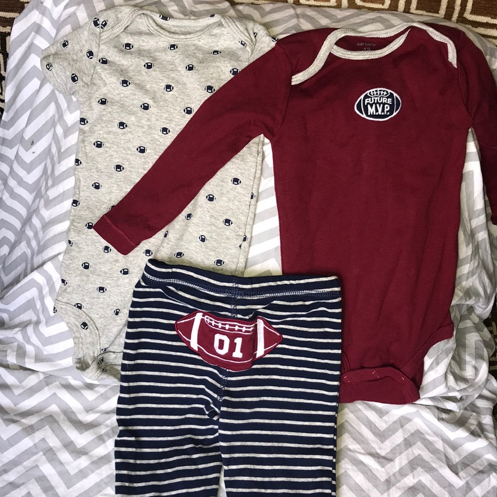 CARTERS 3 piece set NEW 12 month
